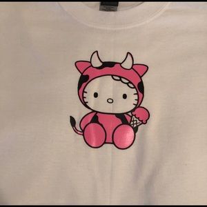 Hello Kitty Strawberry Cow